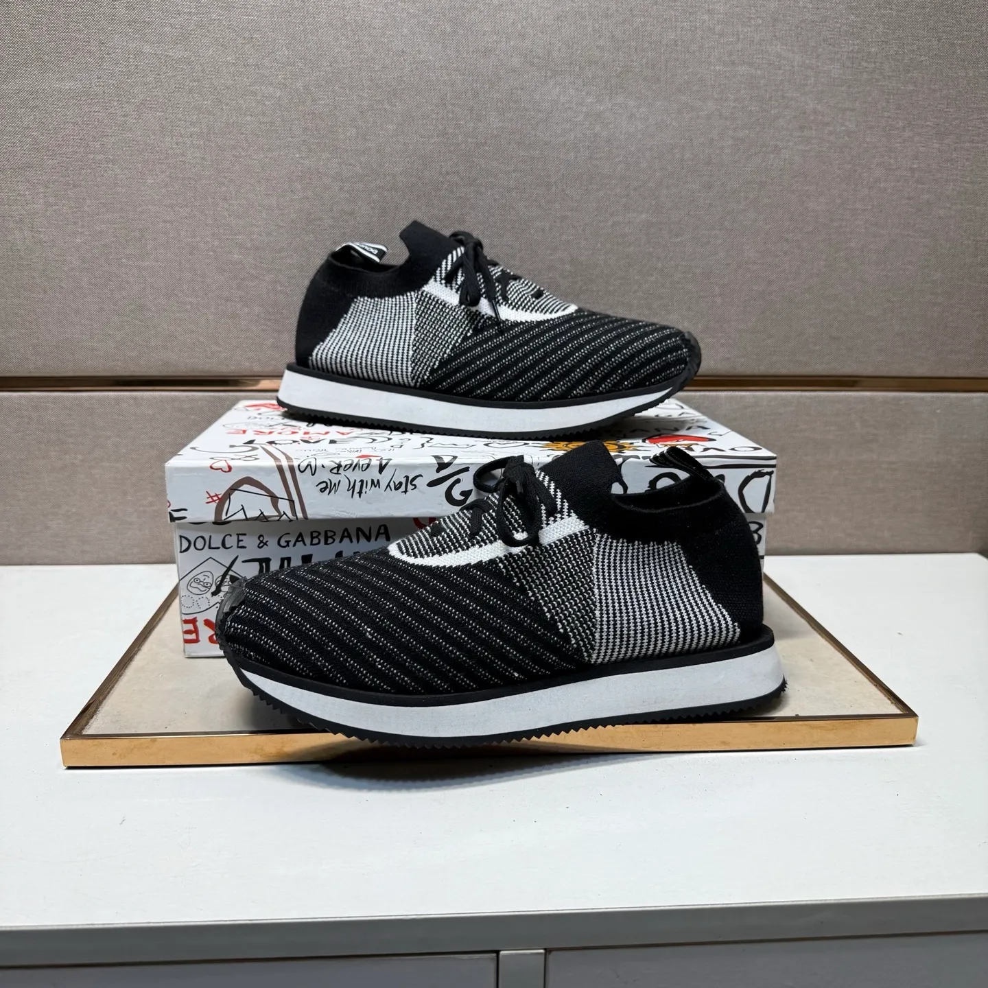 ⬛️Men's men's shoes 💰p400 [DG～] Couple's casual shoes 2025z cabinet sales simultaneously 🔶Code number: 36-44#️⃣ 🔷4 colors🔜The upper is made of multi-material splicing➕Mesh lining, comfortable and breathable, sole: original comfortable and wear-resistant outsole, ⚠️real thing📱photographed🎬real thing is better📢📢📢